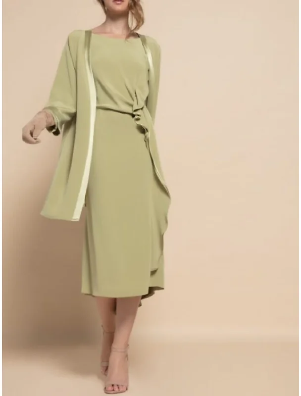 Two Piece Mother of the Bride Dress Elegant Winter With Jacket Scoop Neck Tea Length Stretch Chiffon Long Sleeve Ruffles