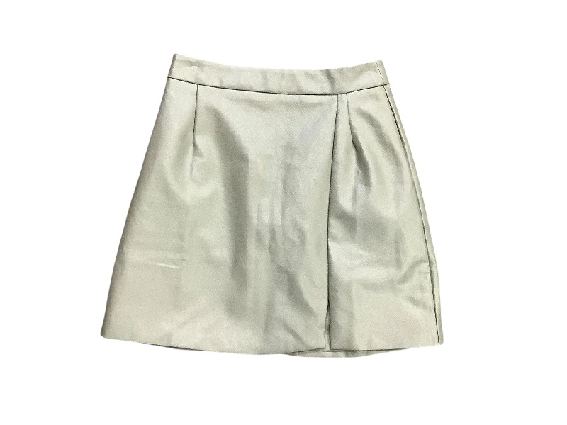 Skirt Mini & Short By Pink Lily In Green, Size: Xs