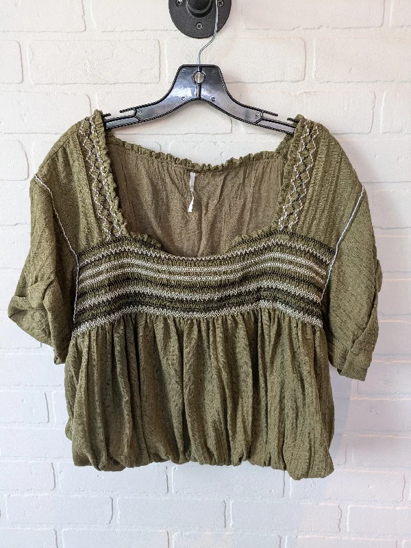 Top Short Sleeve By Free People In Green, Size: L