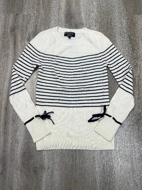 Top Long Sleeve By Banana Republic In White, Size: S